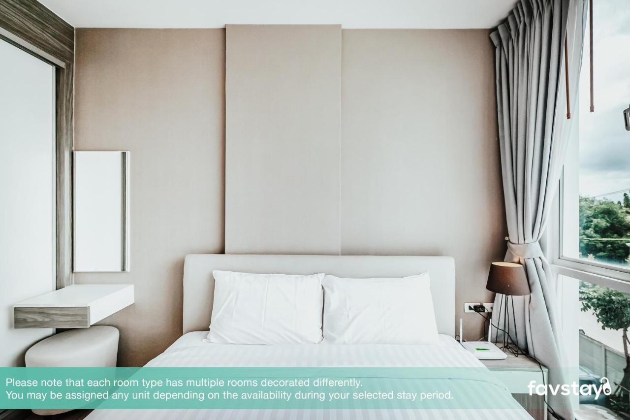 Favstay - The Base Downtown Phuket Dış mekan fotoğraf